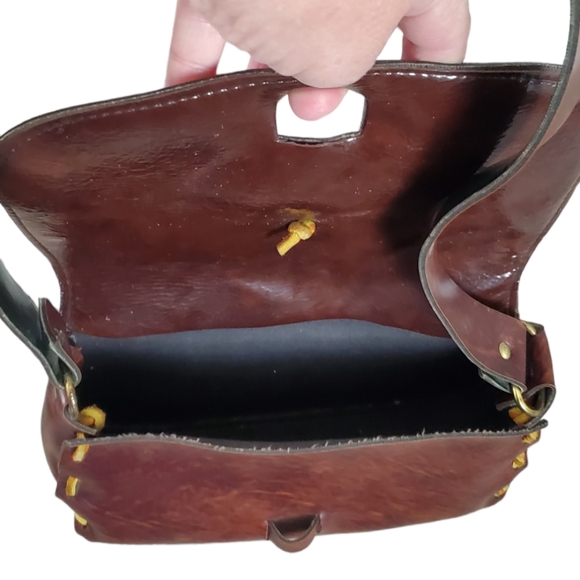 Unique Western Shoulder Bag. - Picture 6 of 10